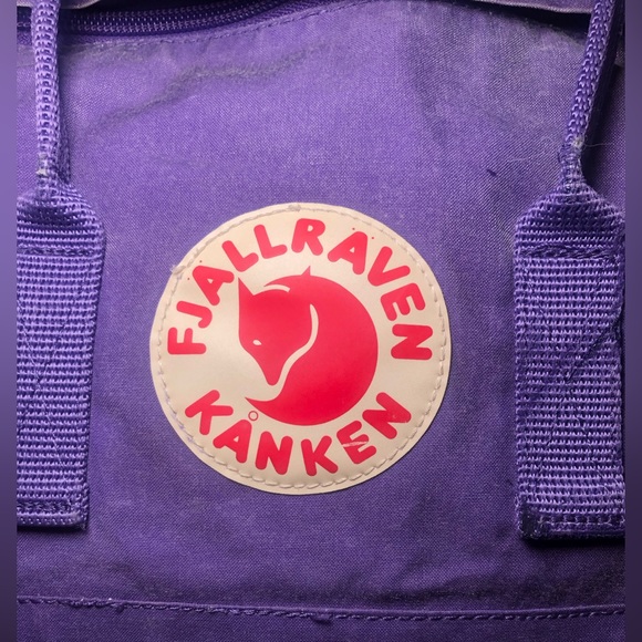 Fjallraven Kanken Purple Backpack *Standard Size* - Picture 2 of 5